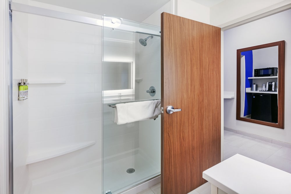 Holiday Inn Express & Suites Tulsa Northeast Owasso by IHG - photo 18
