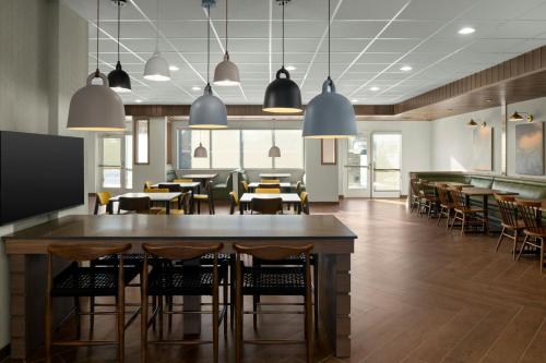 Fairfield by Marriott Inn & Suites Kokomo - photo 22