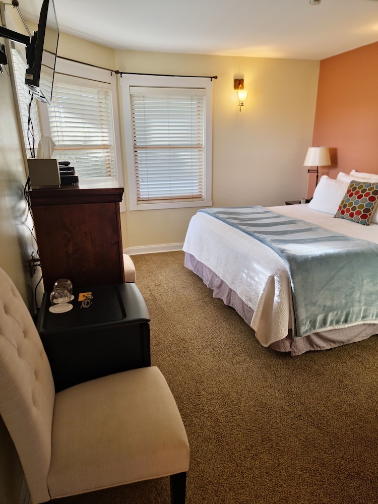 The Heron Inn & Day Spa - photo 25