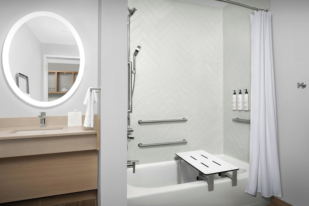 TownePlace Suites By Marriott Lake City - photo 10