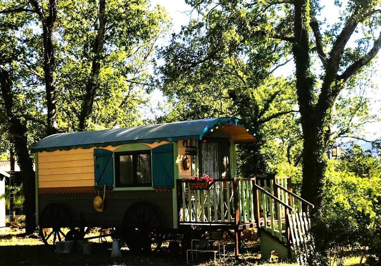 La Brindille Roulotte Tzigane de Charme Hebergement Insolite — hotel in Saint-Paul-En-Foret
