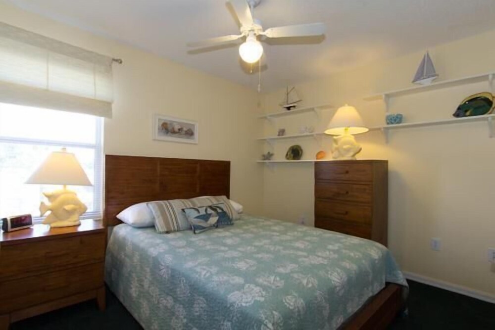 Sandy Pointe 210 - photo 3