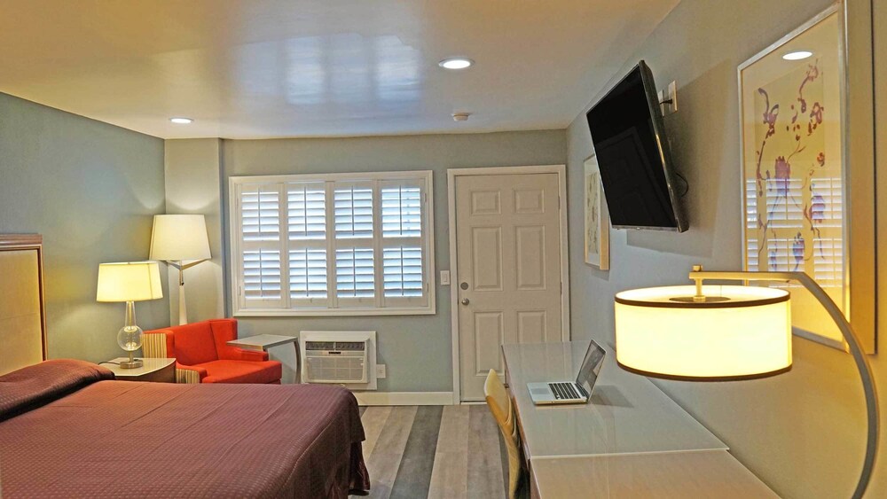 Del Mar Motel - photo 8
