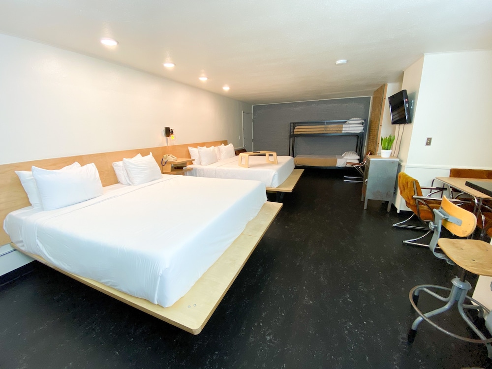 Hotel Corvallis - photo 18