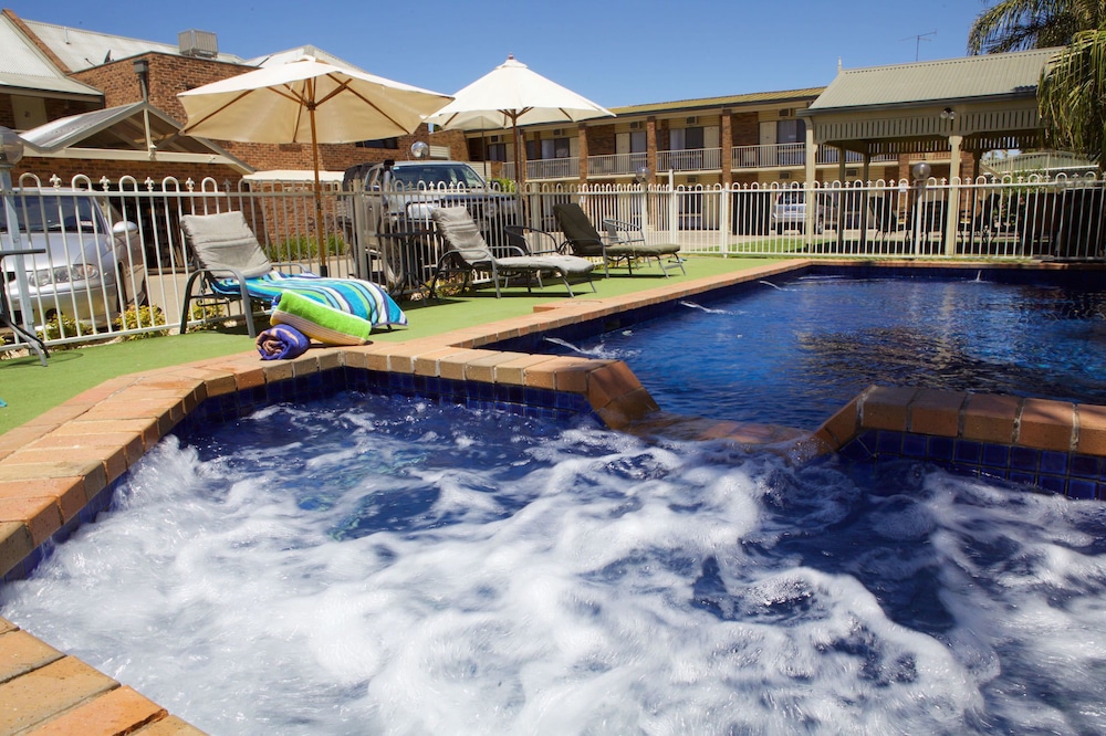 Paddle Wheel Motel - carbon neutral hotel in Echuca