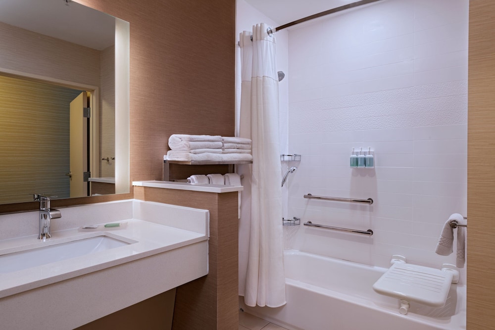 Fairfield Inn & Suites by Marriott Houston Richmond - photo 16