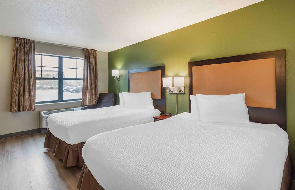 Extended Stay America Suites Chicago Woodfield Mall - photo 21