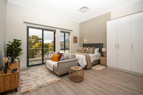 308 on Titanium — 4-Star Luxury Hotel in Cape Town, South Africa