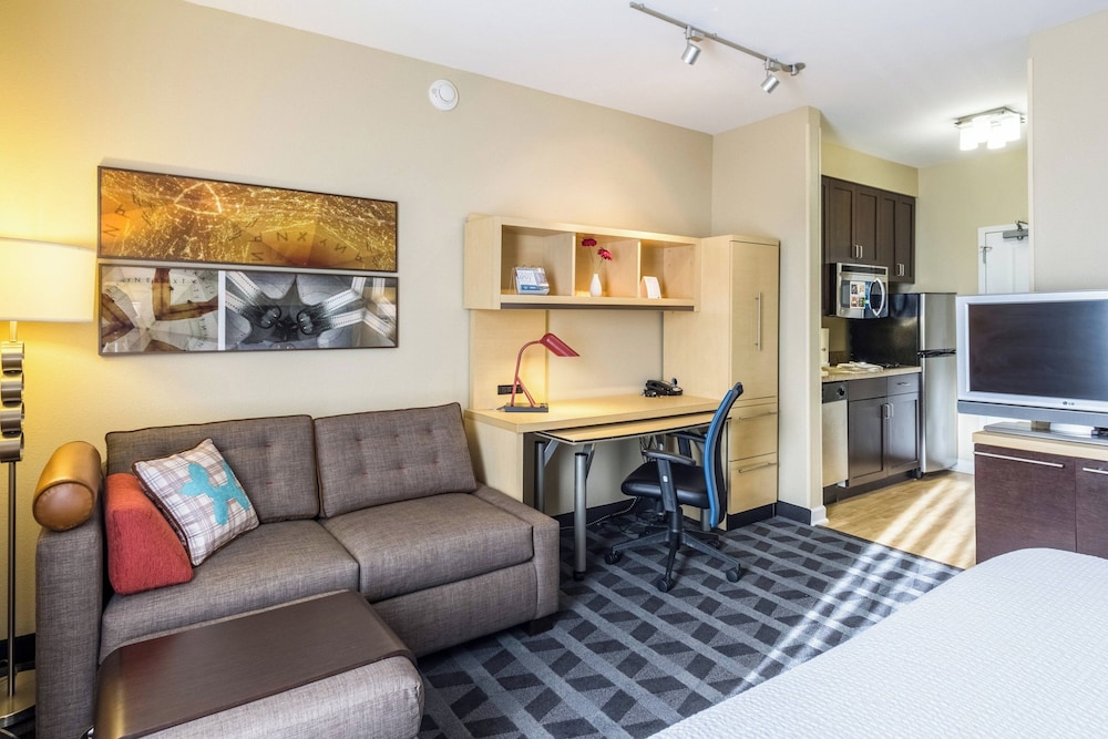 Marriott TownePlace Suites Dayton North - photo 12