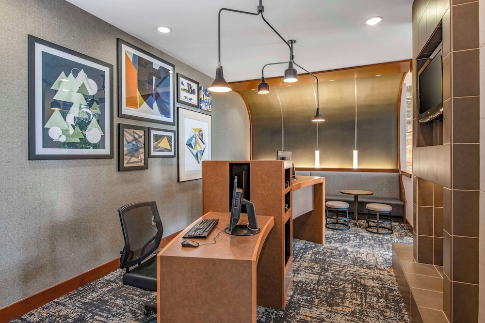 Hyatt Place Riverside Downtown - photo 5