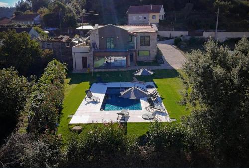 Casa Fonte do Castelo Casa de Campo — 4-Star Luxury Hotel in Moncao, Portugal