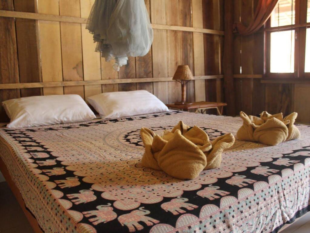Honeymoon Bungalows - last minute hotel in Sihanoukville