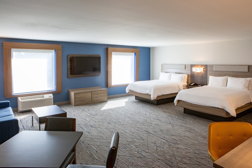Holiday Inn Express & Suites Sioux City Southern Hills by IHG - photo 21