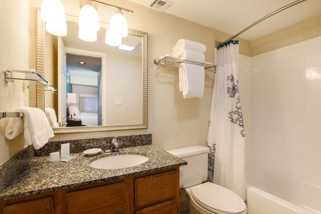 Hawthorn Suites by Wyndham Tinton Falls - photo 11