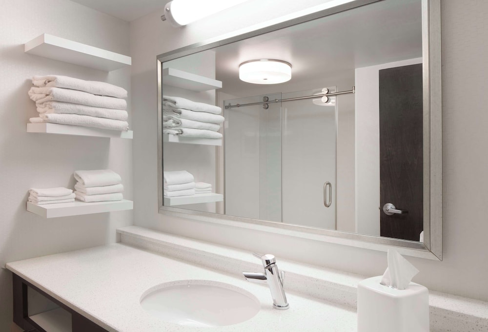 Hampton Inn Charleston Southridge - photo 30