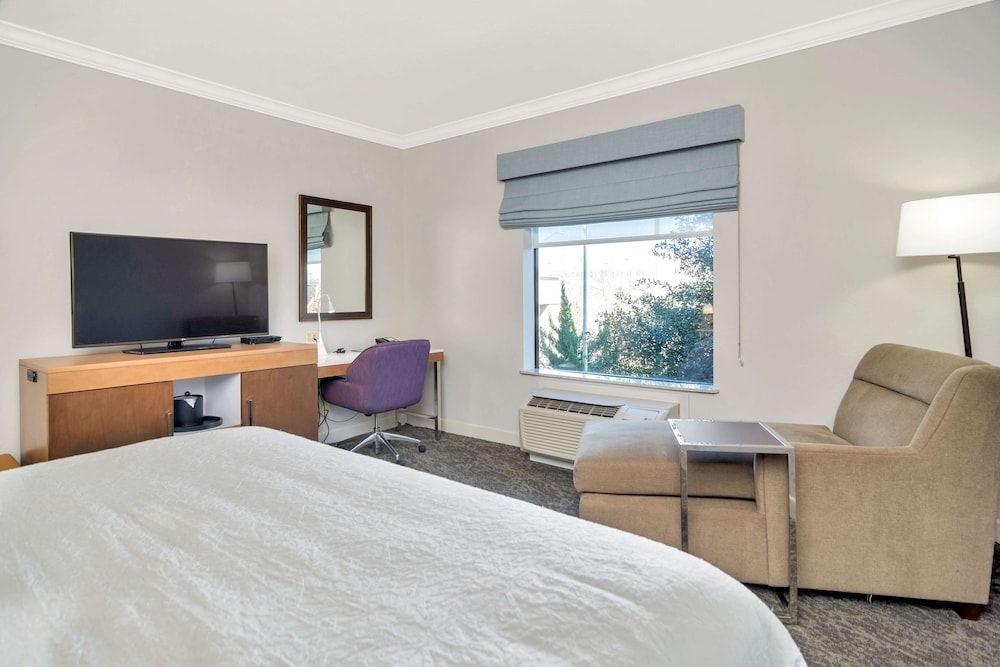 Hampton Inn & Suites Fort Worth Fossil Creek - photo 22