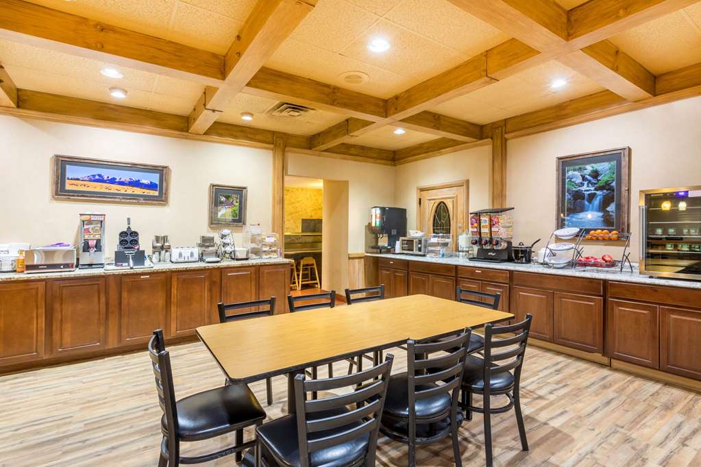 Baymont by Wyndham Fort Morgan - photo 11