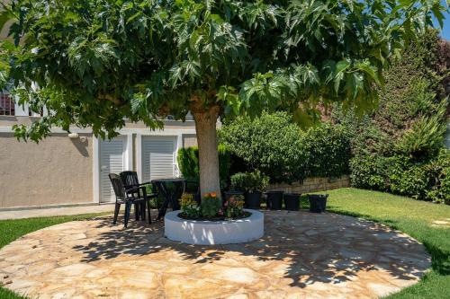 Poolside Paradise Dilesi by ΜΡS — Dilesi — photo 3