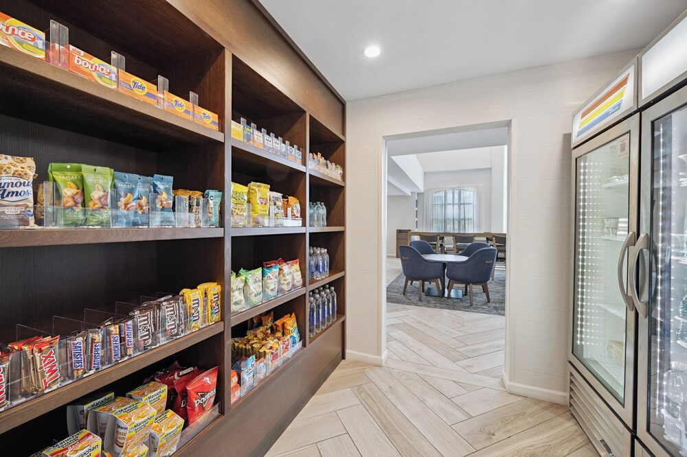 Staybridge Suites Sacramento Woodland - photo 92