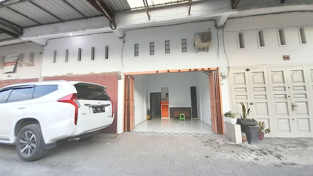 Hotel O Family Homestay Syariah — hotel in Binjai