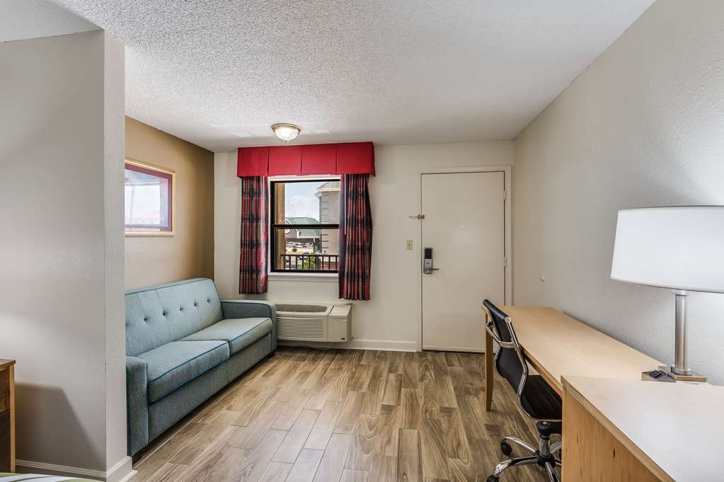 Quality Inn & Suites Hot Springs Lake Hamilton - photo 16