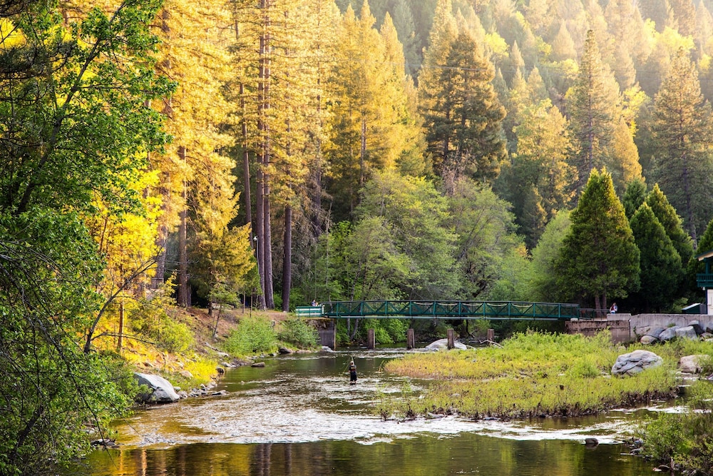 Yosemite Lakes RV Resort - featured photo