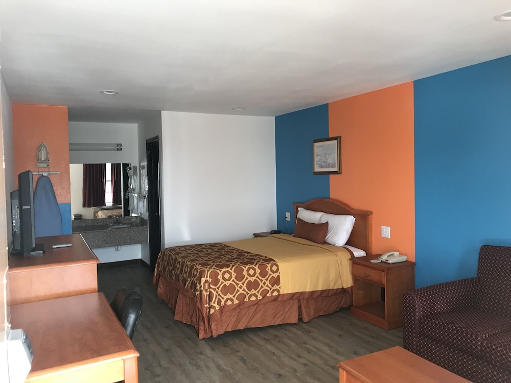Americas Best Value Inn Bowie - photo 8