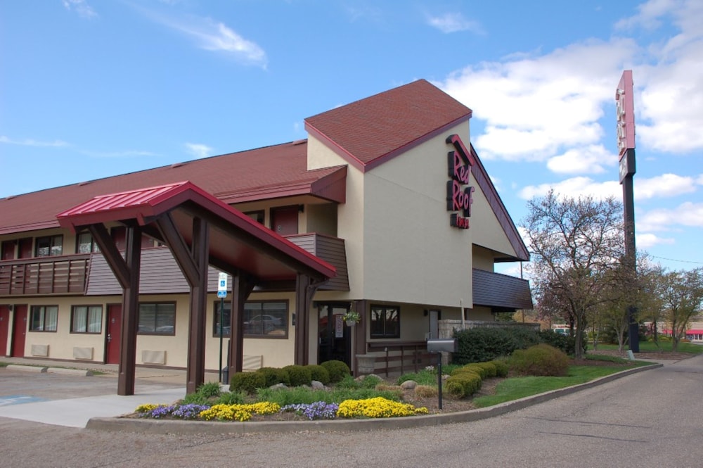 Red Roof Inn Canton - photo 27