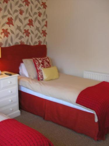 Ingleside House — 4-Star Luxury Hotel in Bolton, United Kingdom