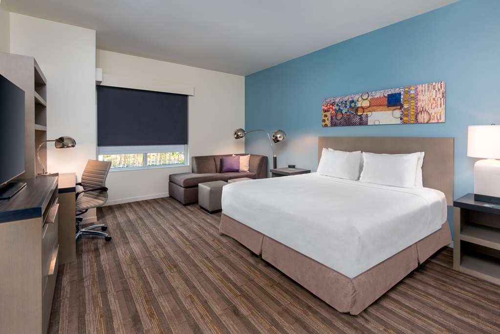 Hyatt House Orlando Airport - photo 18