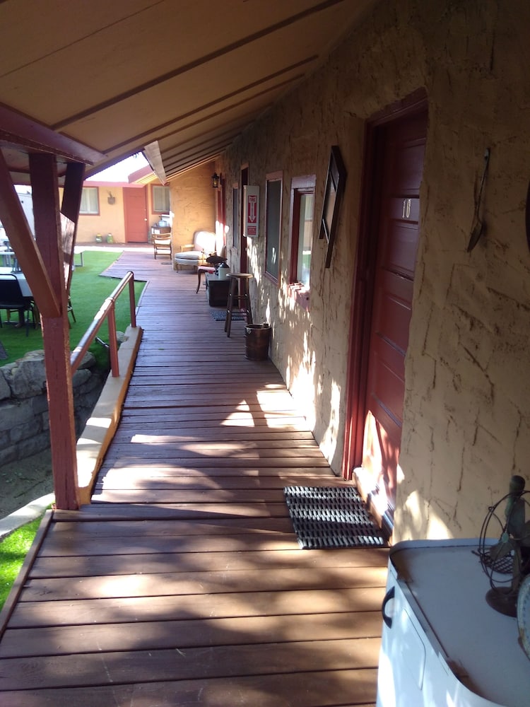 Shep's Miners Inn - photo 45