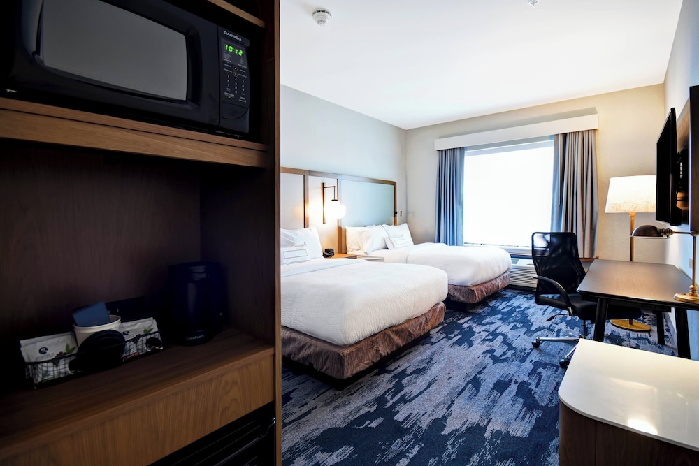 Fairfield Inn & Suites by Marriott Plymouth - photo 20