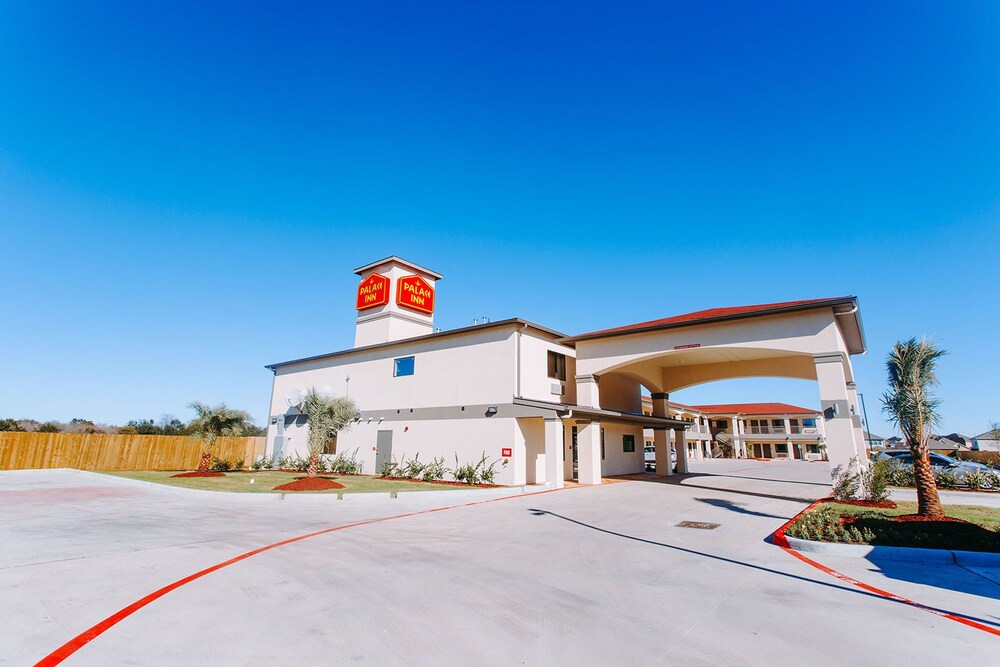 Palace Inn Katy Mills - photo 18