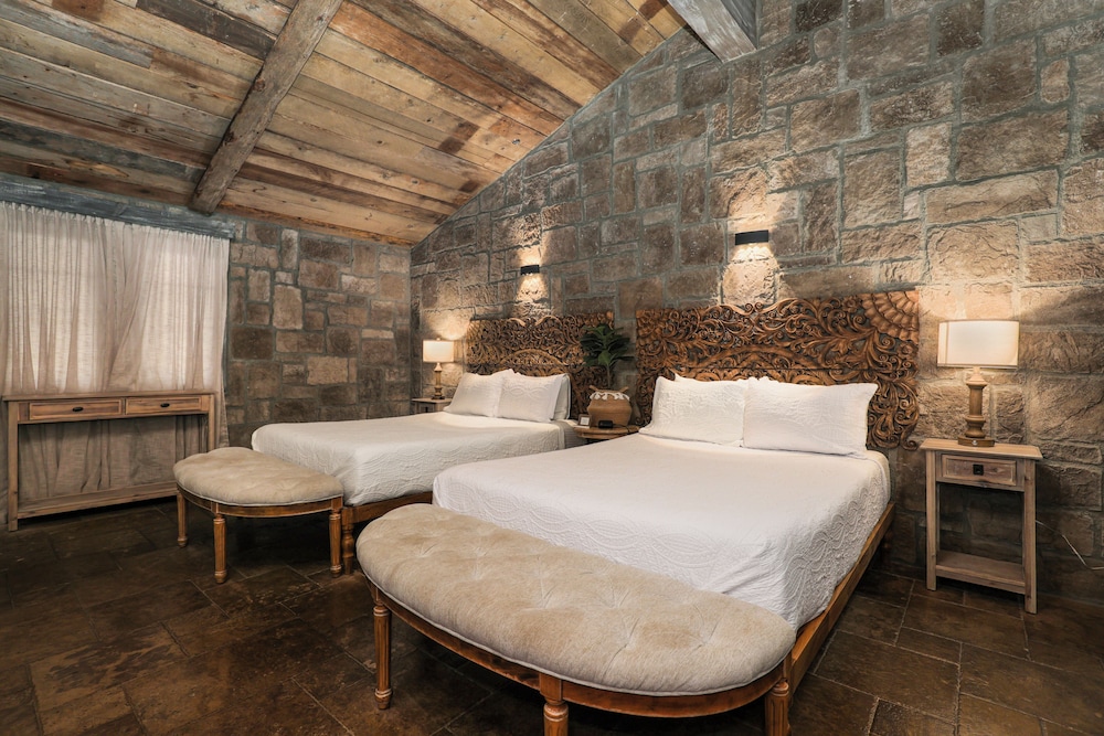 The Inn at Zaca Creek - photo 17