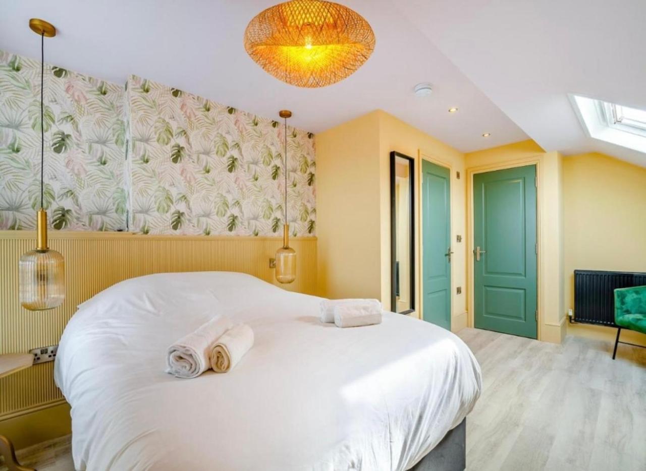 Betty's Spa Penthouse 2bed Luxury Appt parking