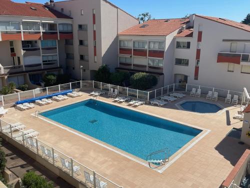 Golfes Clairs Duplex Climatise Wifi in Argelers, France