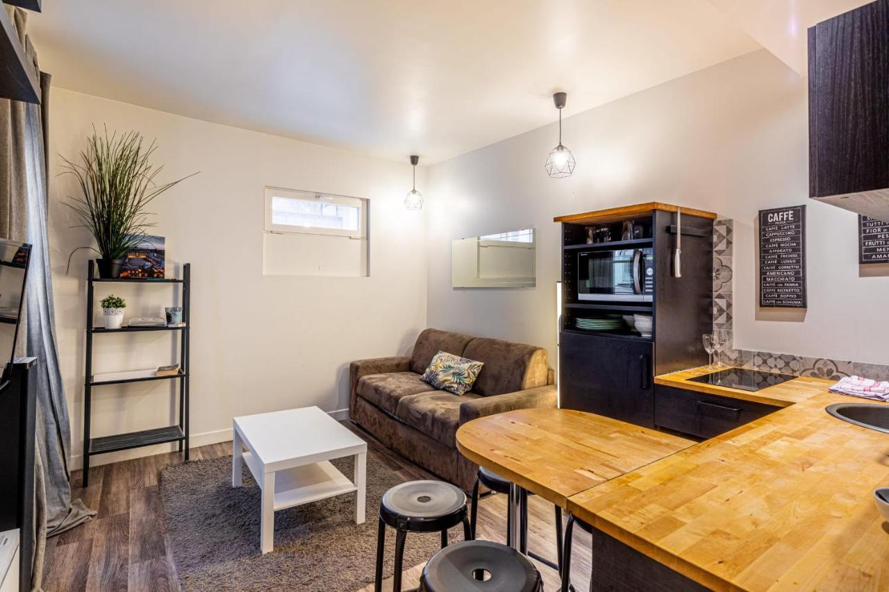 Guestready Appt Proche du Canal Saint Martin — 4-Star Luxury Hotel in Paris, France