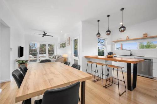 Ocean Lodge Walk to the beach — 4-Star Luxury Hotel in Torquay, Australia