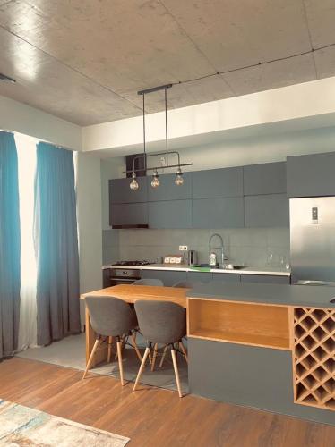 Apartment Sixteen