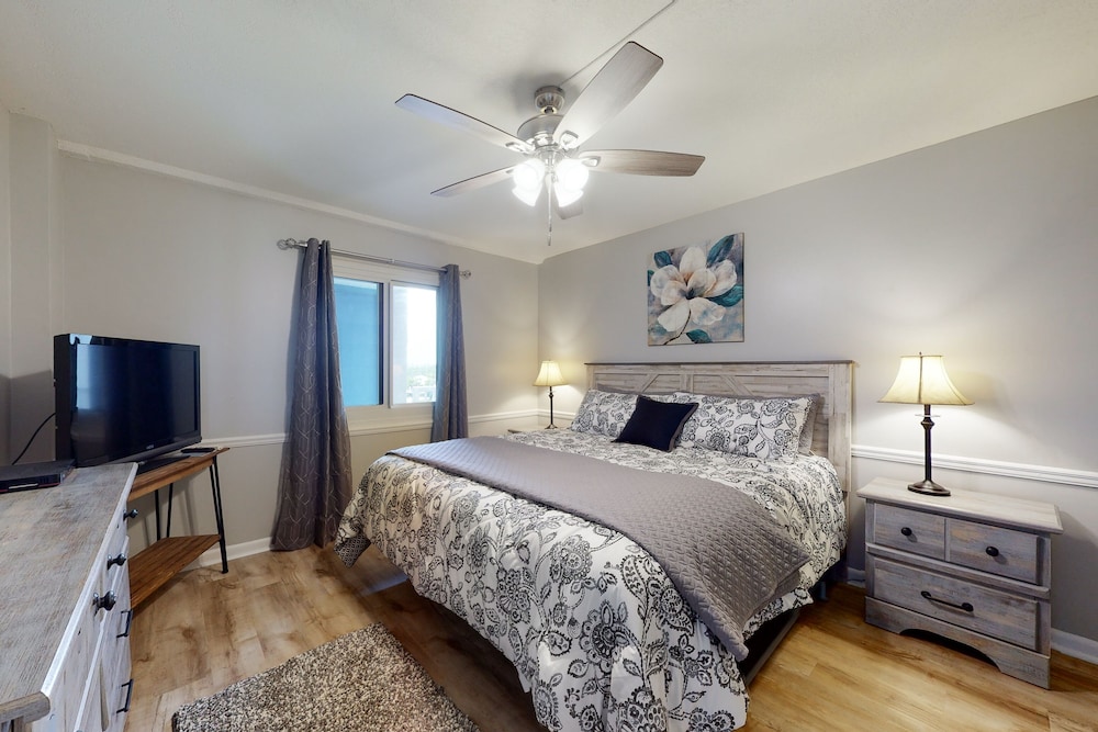 Romar Tower 5C by Meyer Vacation Rentals - photo 11