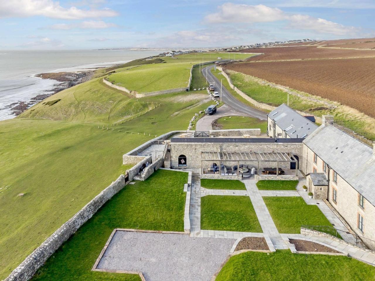 8 bed in Southerndown 86493 in Bridgend, United Kingdom