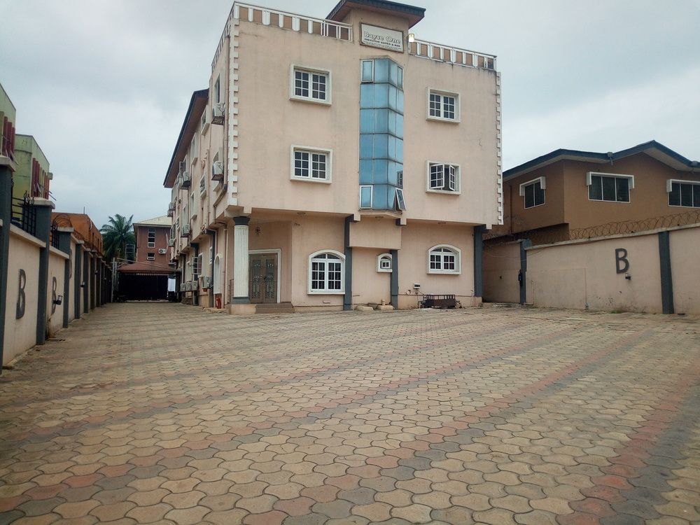 Bayse One Executive Suites and Bar in Ibadan, Nigeria