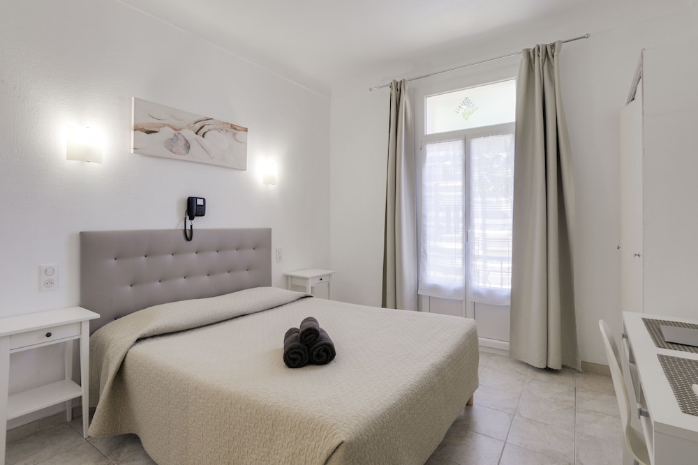 Hotel au Tropico in Antibes, France