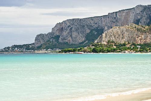 Il Gelsomino — 4-Star Luxury Hotel in Palermo, Italy