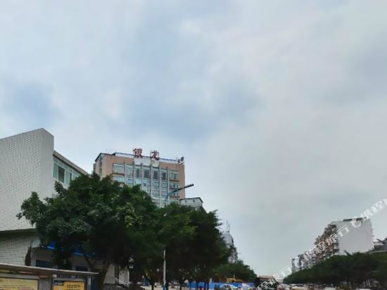 Rongzhou Hotel — hotel in Yibin