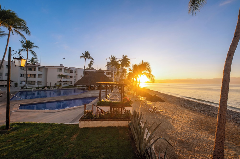 Vista Vallarta All Suites on the Beach