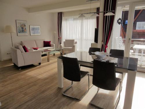Exklusive familienfreundliche Ferienwohnung im Haus Aalbeek — 4-Star Luxury Hotel in Timmendorfer Strand, Germany