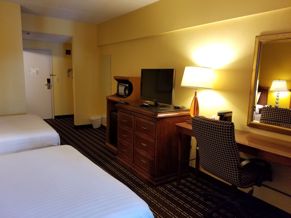 The Comstock Inn and Conference Center - photo 5