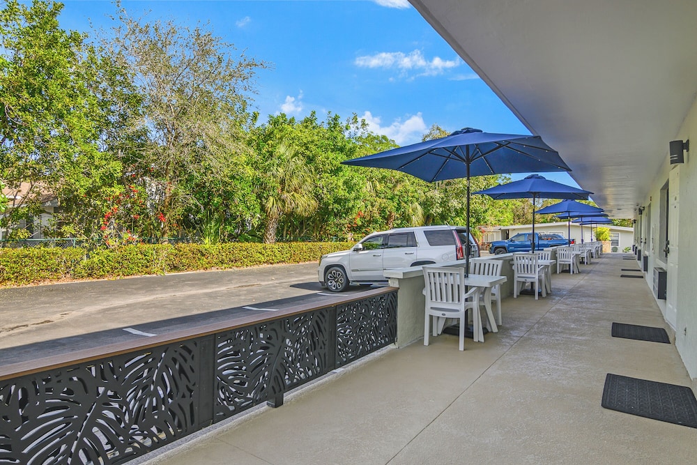 The Fairways Inn of Naples - photo 70