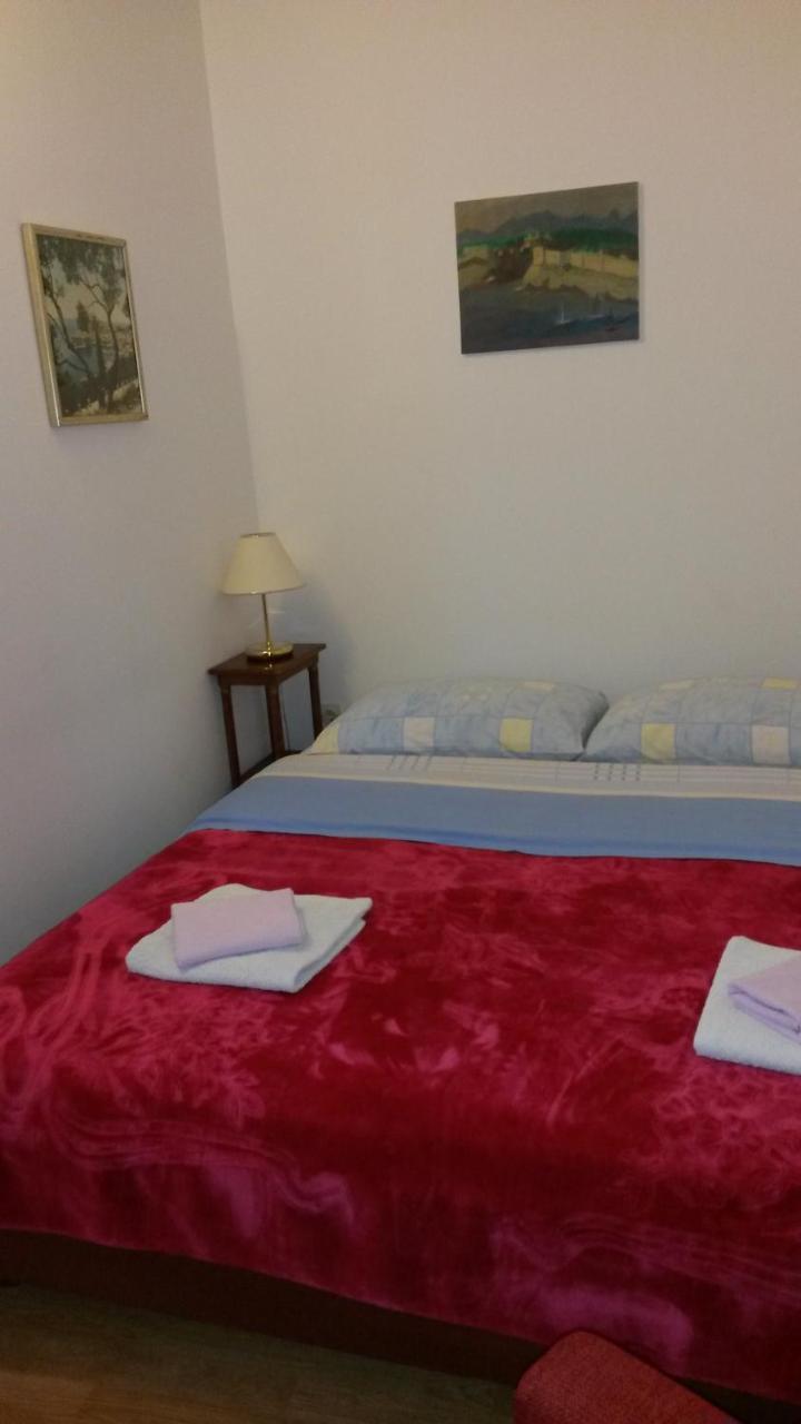 Old Harbour City Center Apartment